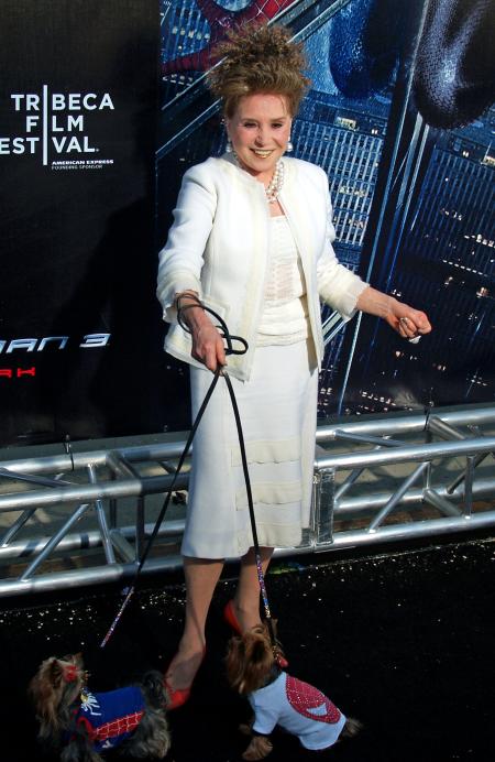 Gossip Columnist บุคคล รายการ 