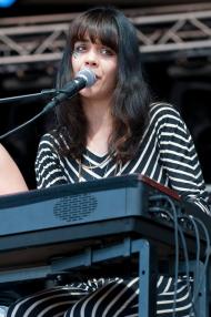 Bat for Lashes เพลง รายการ 